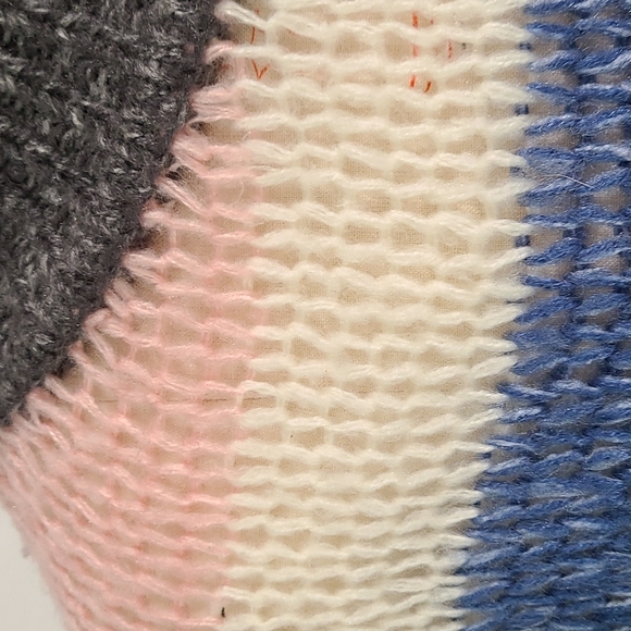 Light open knit striped sweater - Picture 6 of 6